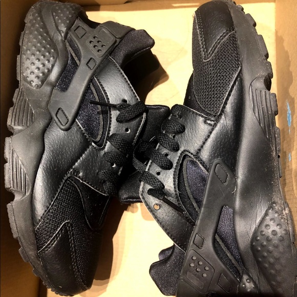 nike running shoes - Picture 2 of 2